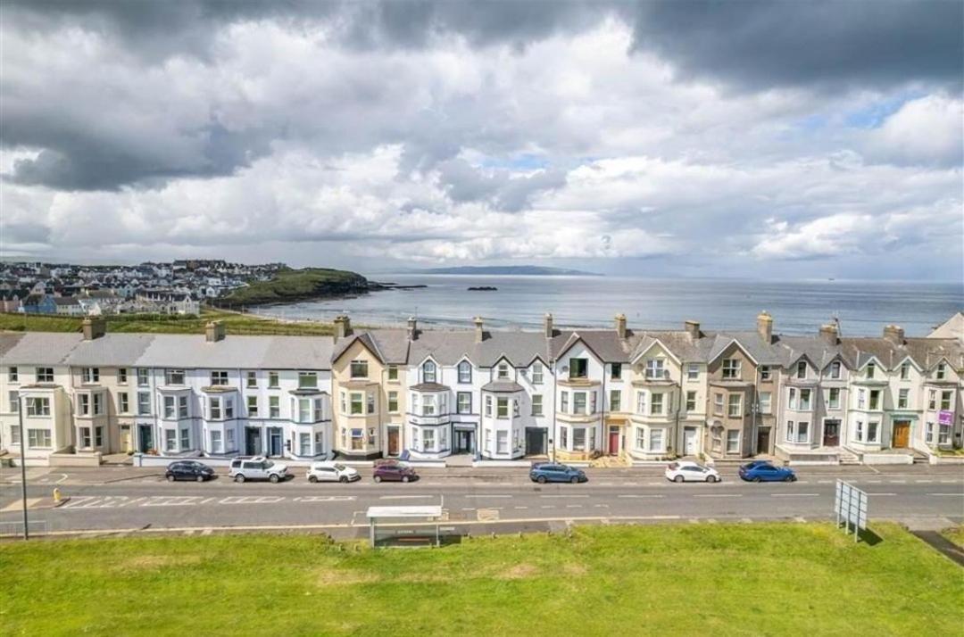 2 Dunluce Green - Portrush By The Sea Bagian luar foto