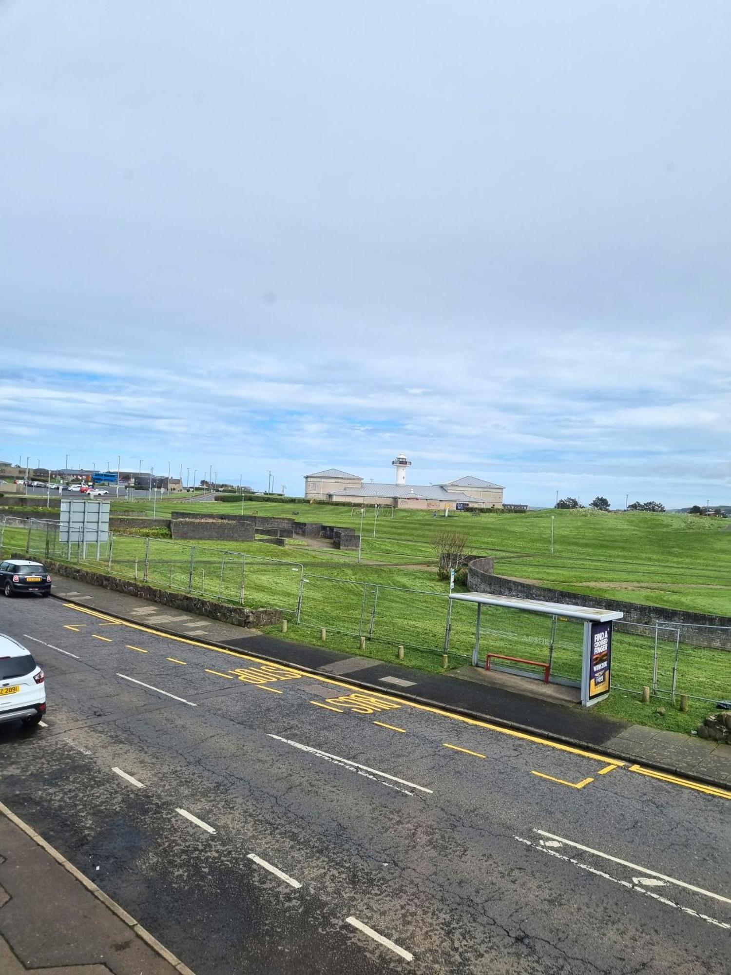 2 Dunluce Green - Portrush By The Sea Bagian luar foto